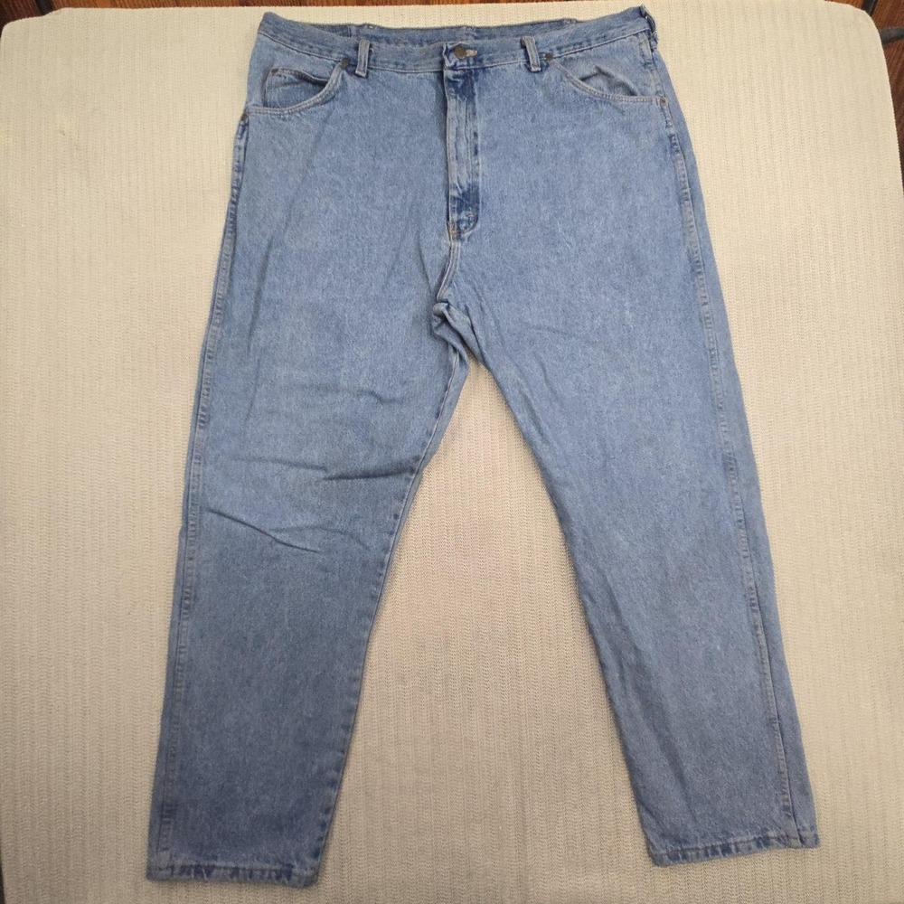 Wrangler Jeans Mens 40x30 Light Wash Blue Relaxed Fit Tapered Denim Pants